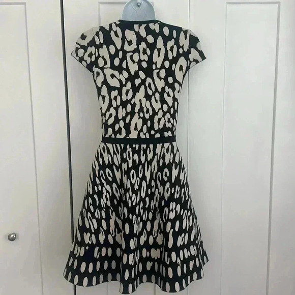 Karen Millen Leopard Jacquard Fit And Flare Dress - Picture 3 of 8
